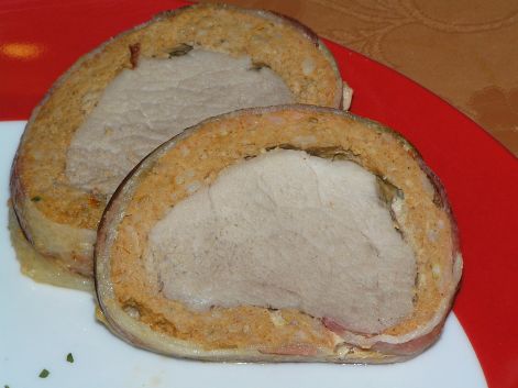 szalonnaba_kolbaszhusba_gongyolt_szuzpecsenye_11.jpg