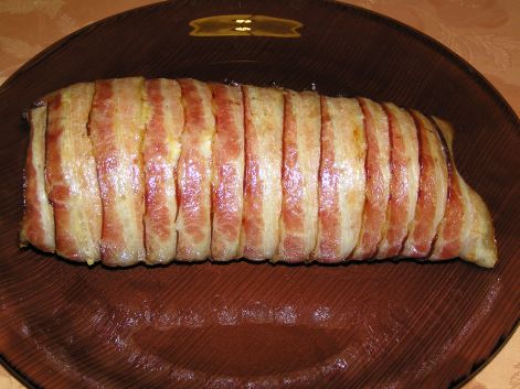 szalonnaba_kolbaszhusba_gongyolt_szuzpecsenye_5.jpg