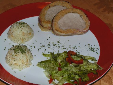 szalonnaba_kolbaszhusba_gongyolt_szuzpecsenye_8.jpg