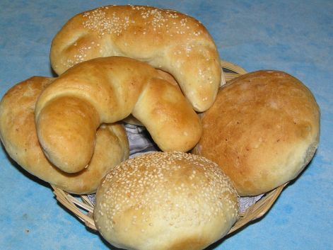 zsemle-kifli_9.jpg
